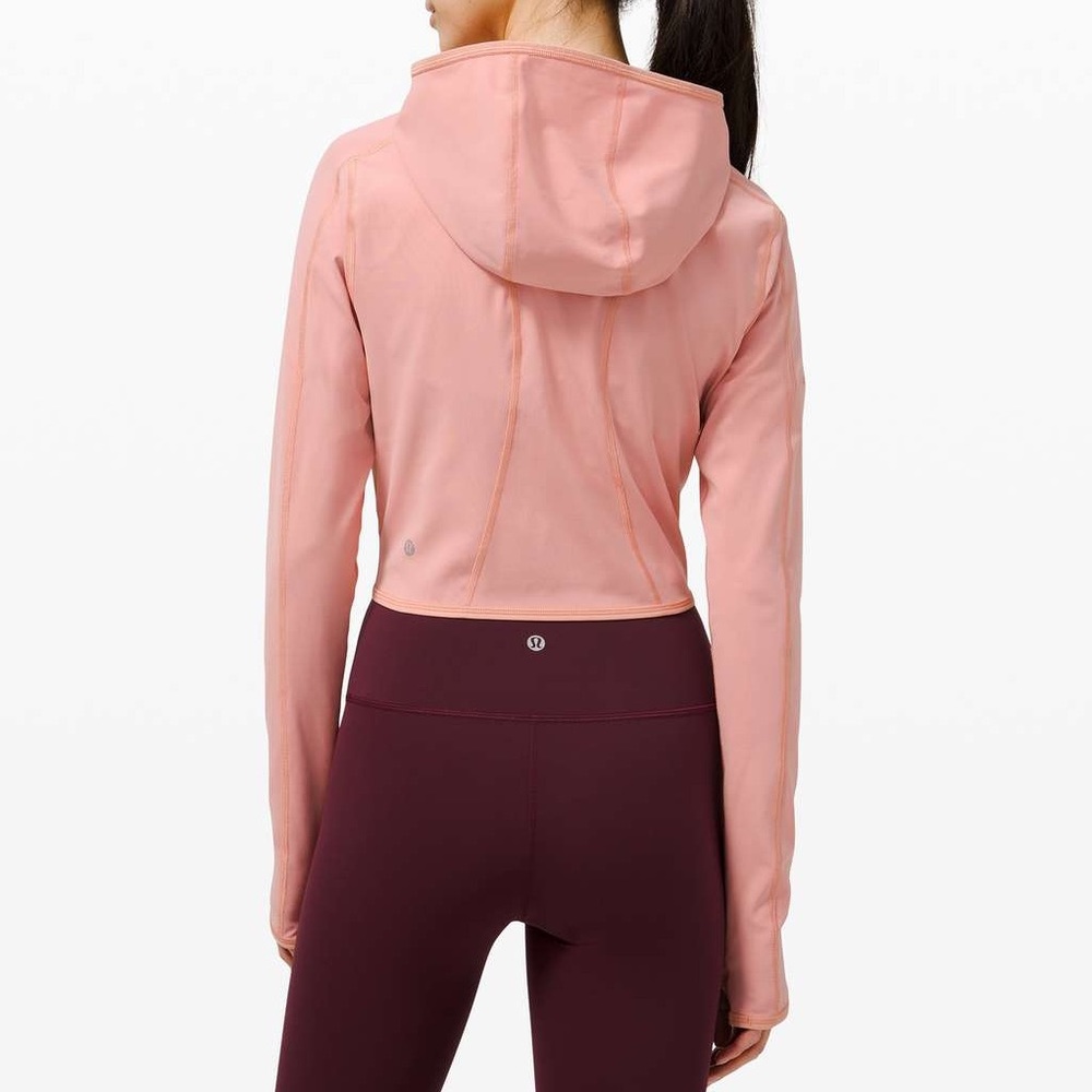 Lululemon break a trail 1/2 zip - Picture 2 of 9